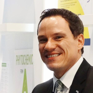 Г-н Майкл Сноуден